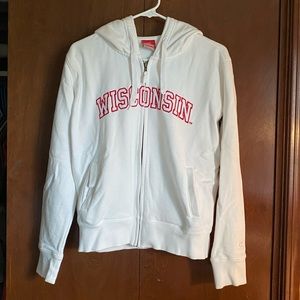 White University of Wisconsin Badgers sweatshirt
